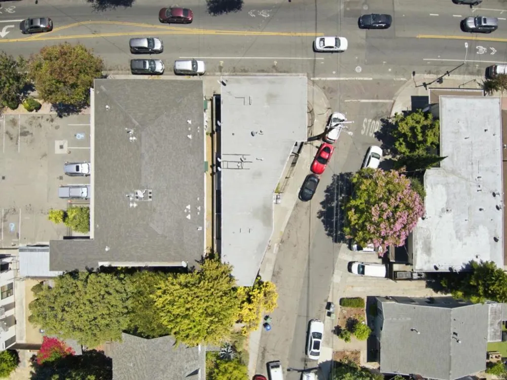 3050 Davis Street Oakland, CA 94601