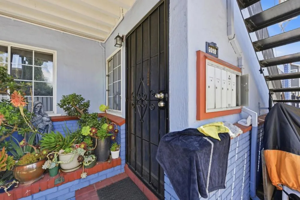 3050 Davis Street Oakland, CA 94601