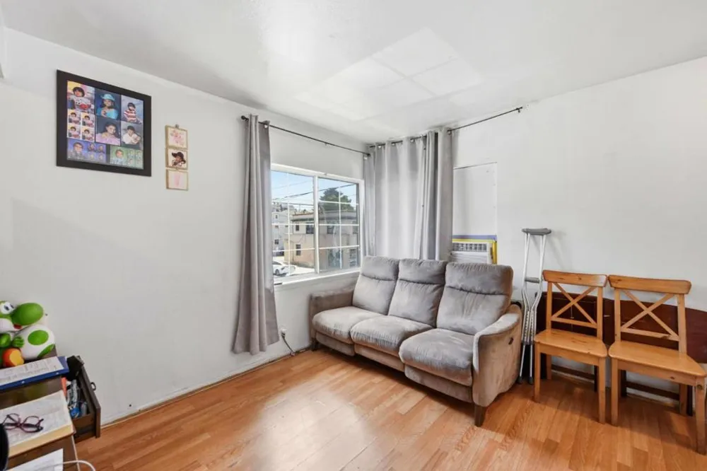 3050 Davis Street Oakland, CA 94601