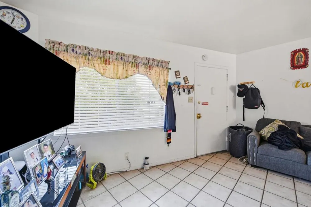 3050 Davis Street Oakland, CA 94601