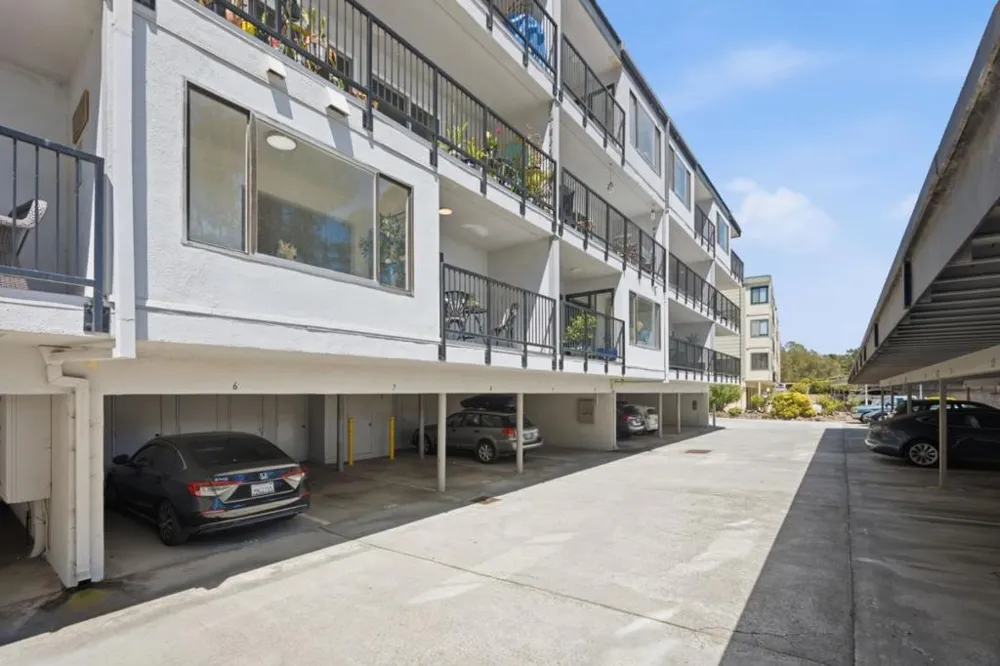 815 Balboa Avenue #106 Capitola, CA 95010