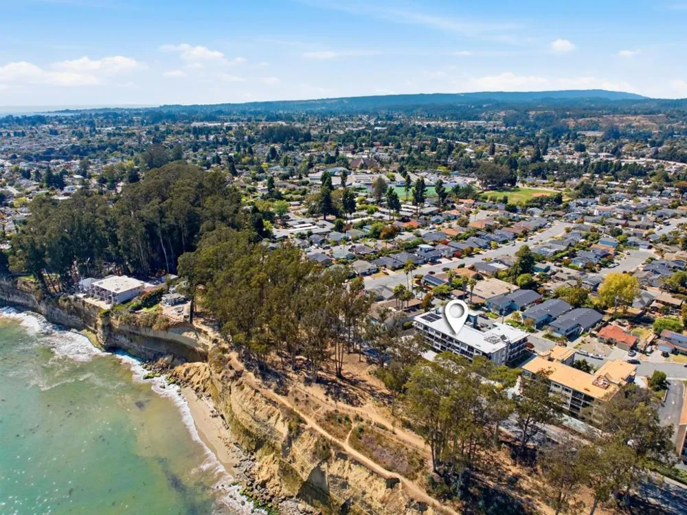815 Balboa Avenue #106 Capitola, CA 95010