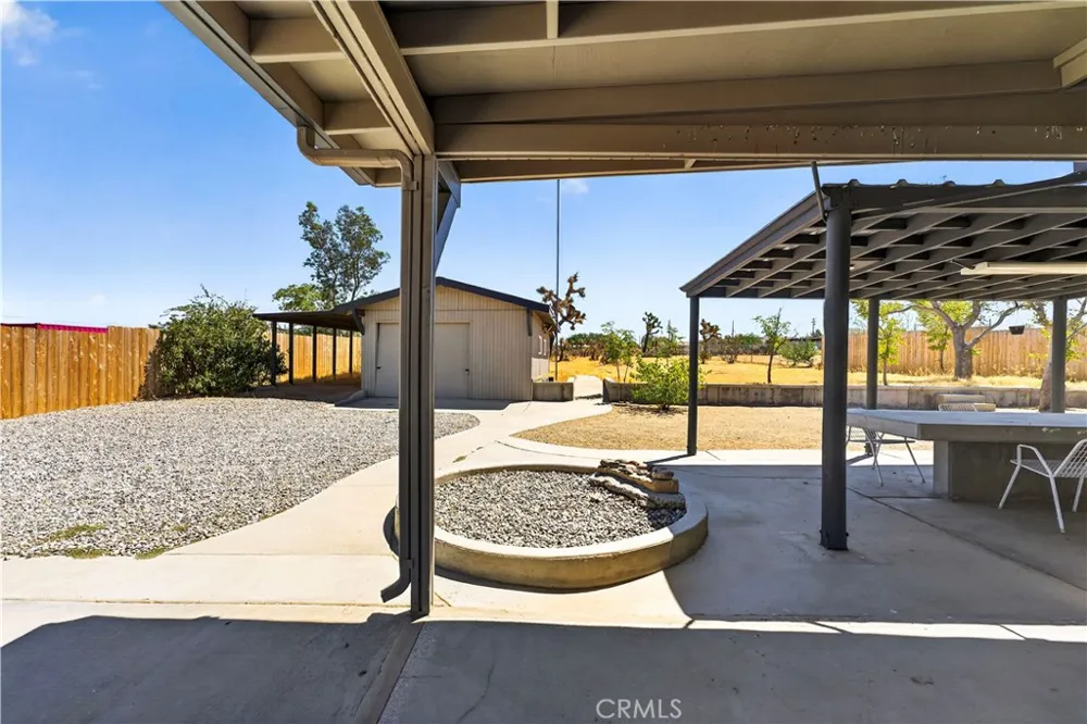 7405 Warren Vista Yucca Valley, CA 92284