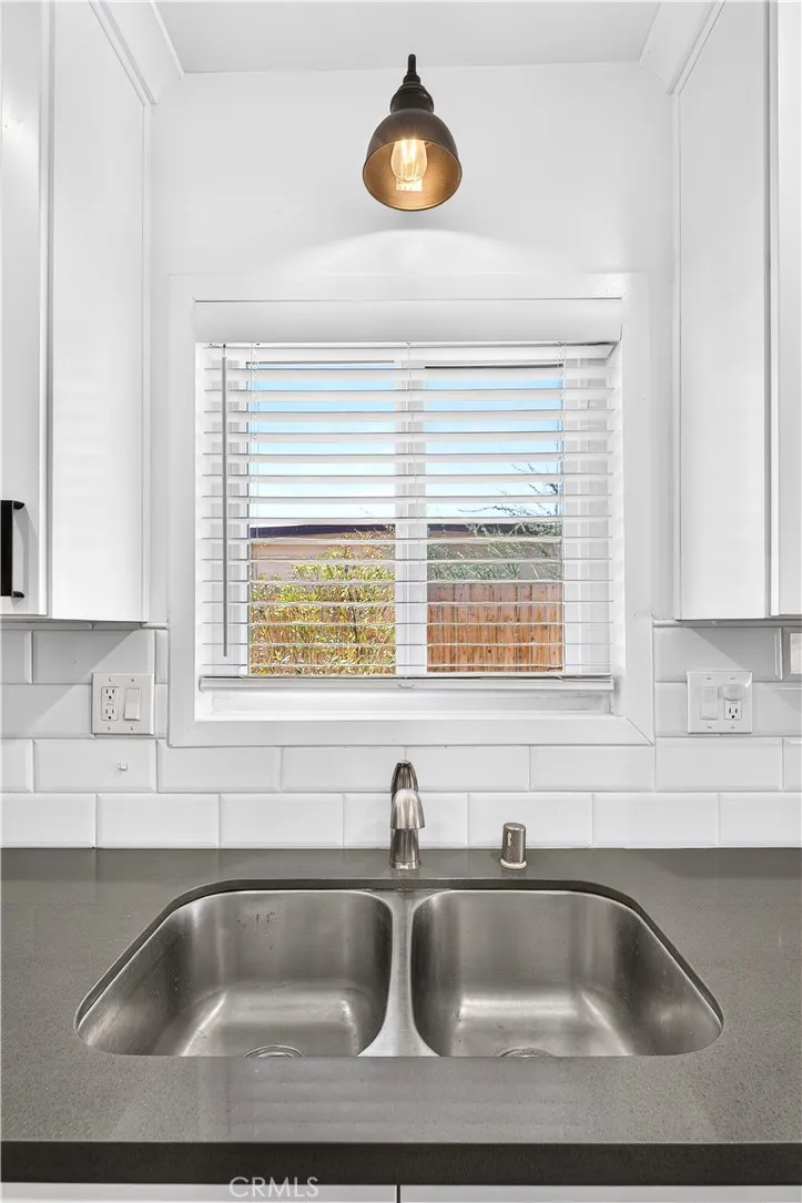 7405 Warren Vista Yucca Valley, CA 92284