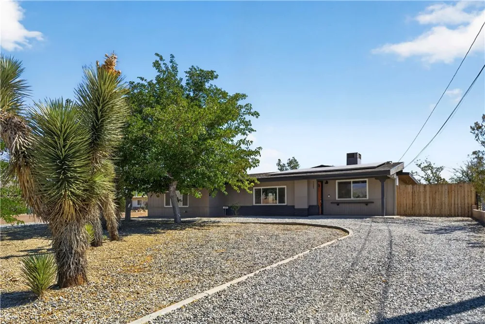 7405 Warren Vista Yucca Valley, CA 92284