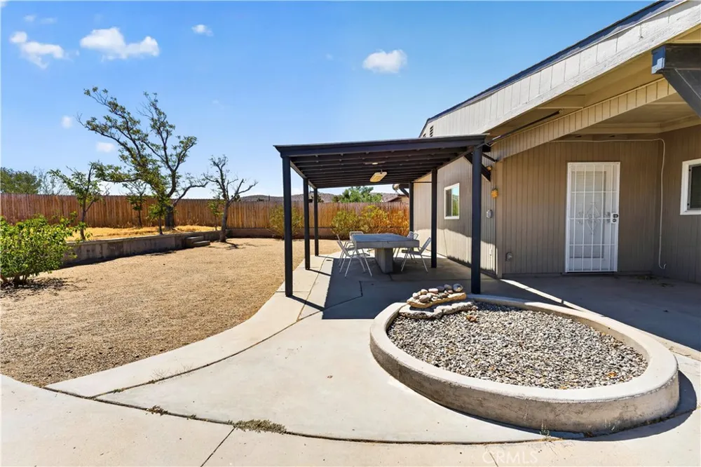 7405 Warren Vista Yucca Valley, CA 92284