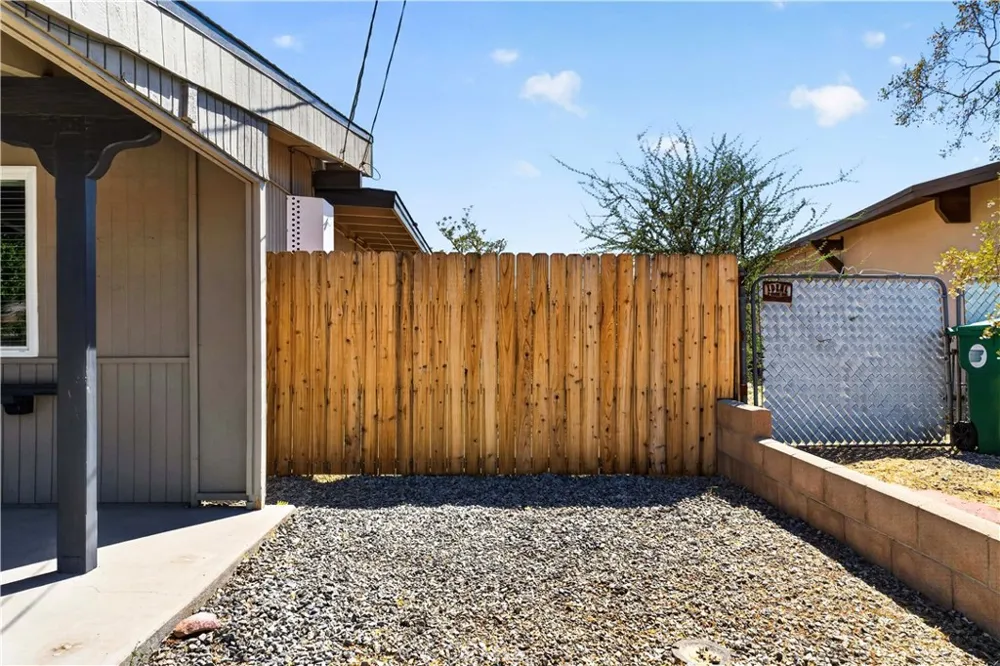 7405 Warren Vista Yucca Valley, CA 92284