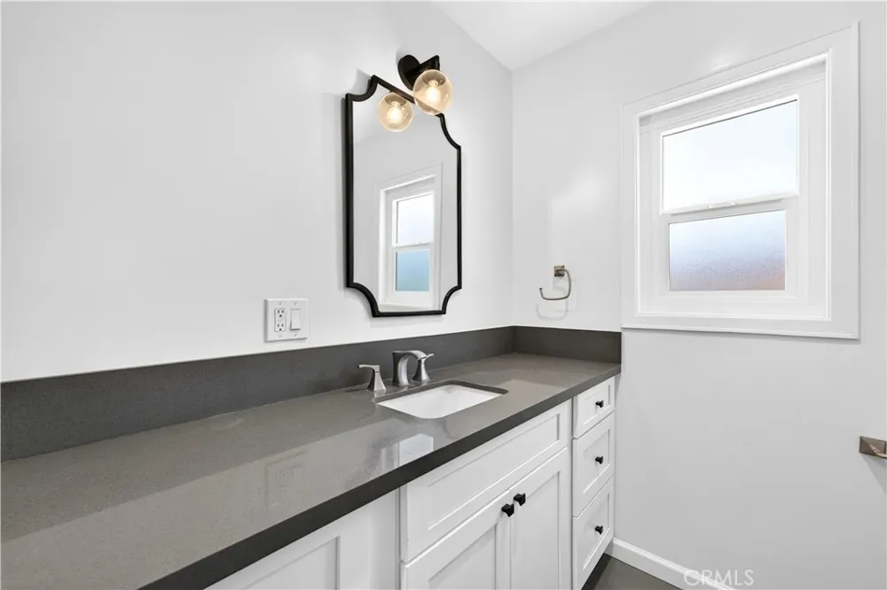 7405 Warren Vista Yucca Valley, CA 92284