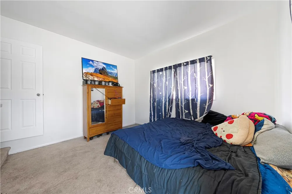 901 W 134th Place Compton, CA 90222