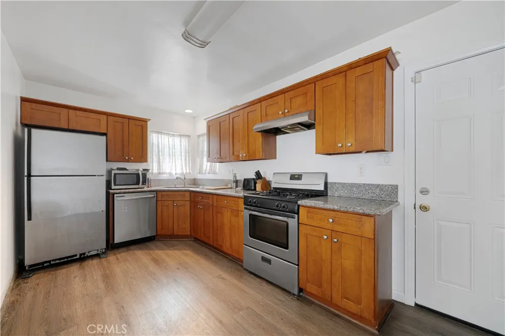 901 W 134th Place Compton, CA 90222