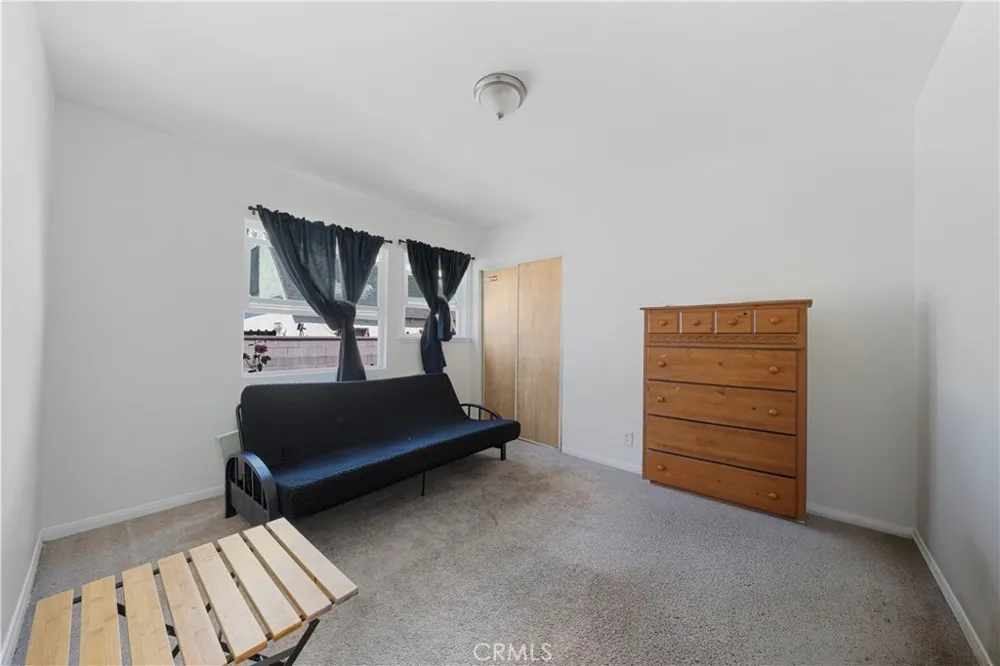 901 W 134th Place Compton, CA 90222