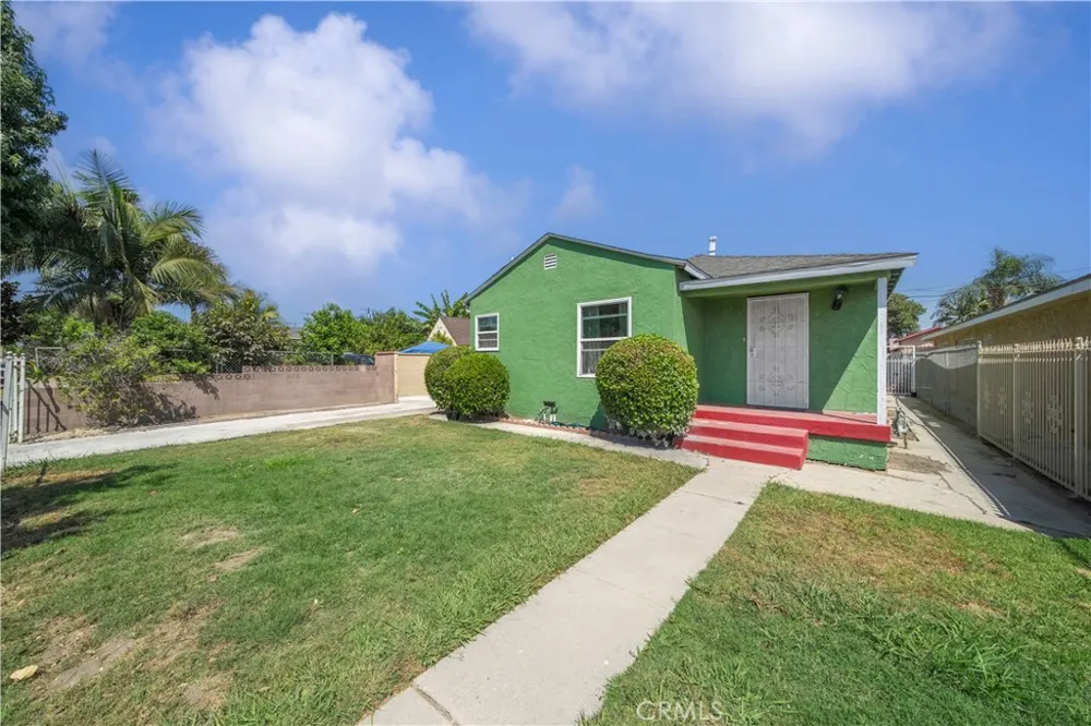 901 W 134th Place Compton, CA 90222