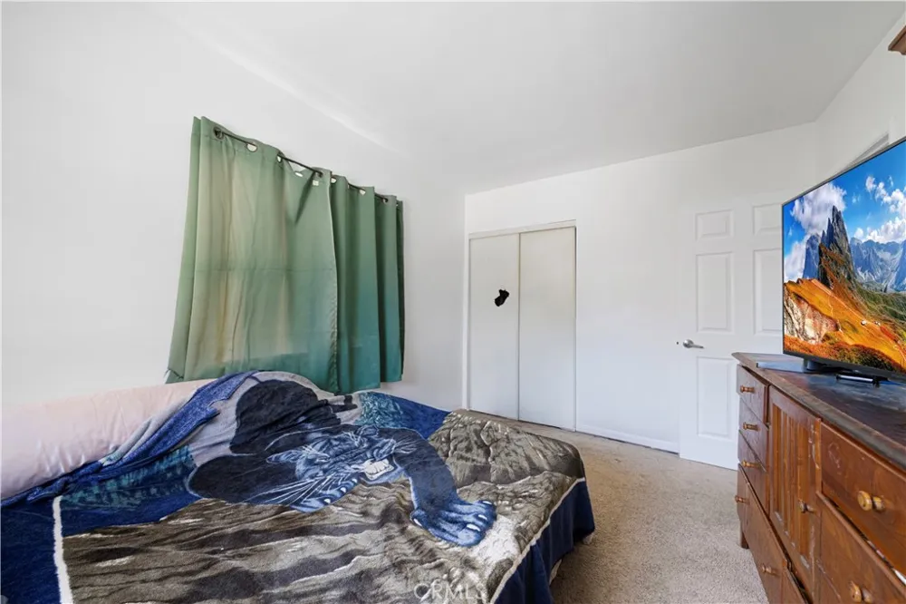 901 W 134th Place Compton, CA 90222