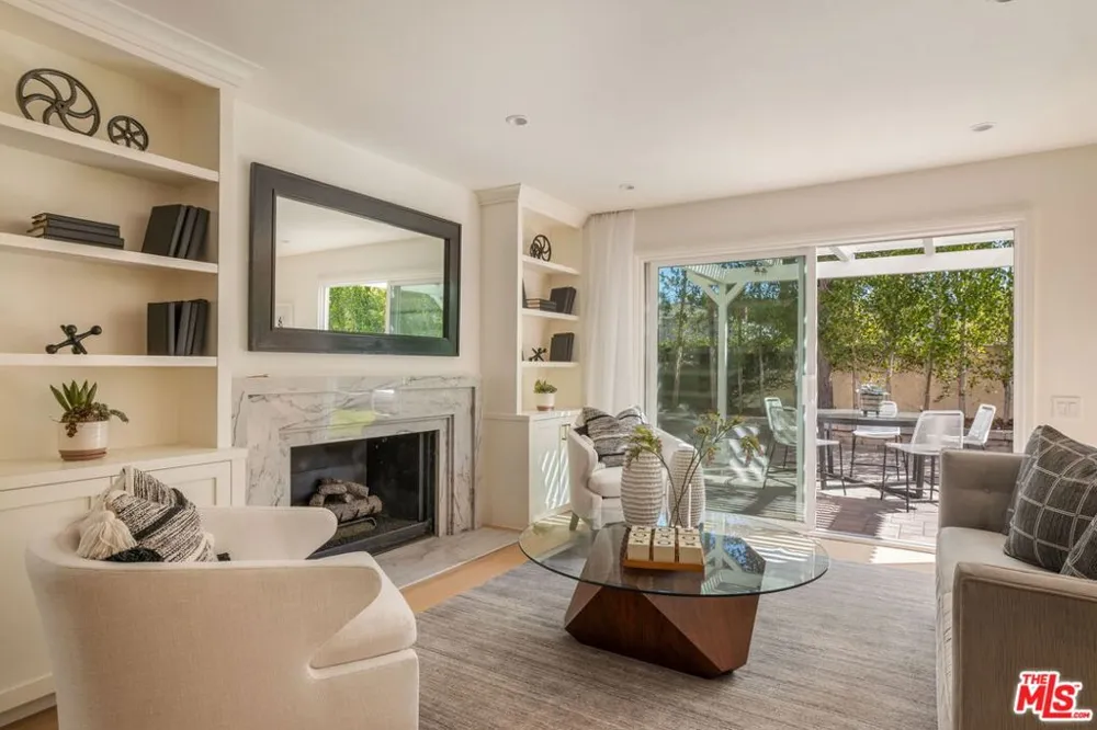 1736 Michael Lane Pacific Palisades, CA 90272
