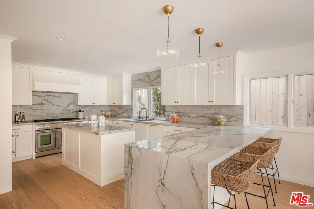 1736 Michael Lane Pacific Palisades, CA 90272