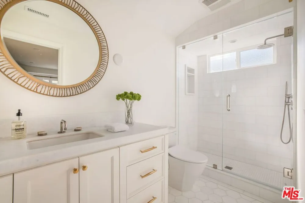 1736 Michael Lane Pacific Palisades, CA 90272