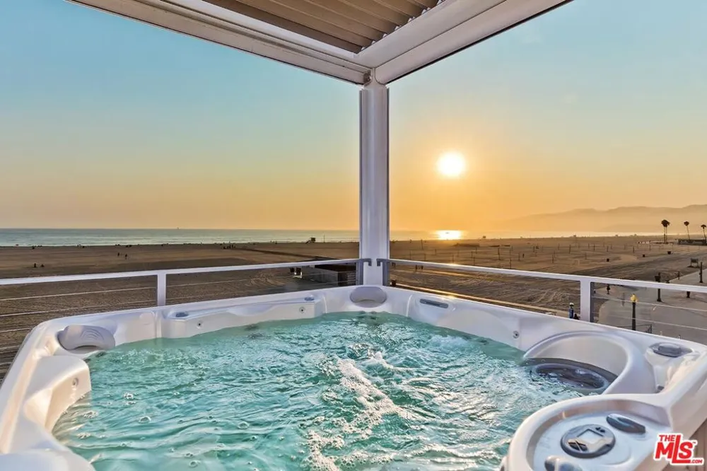 1255 Palisades Beach Road Santa Monica, CA 90401