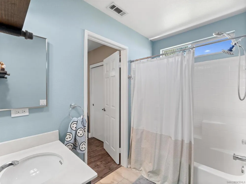 2925 Sunhaven Court Alpine, CA 91901