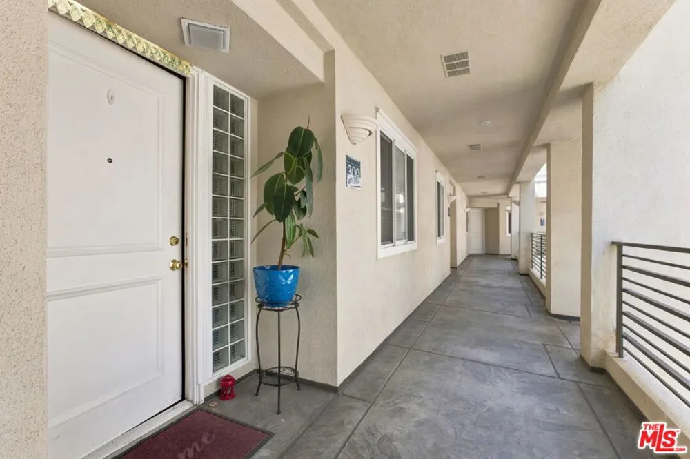 2233 Martin #309 Irvine, CA 92612