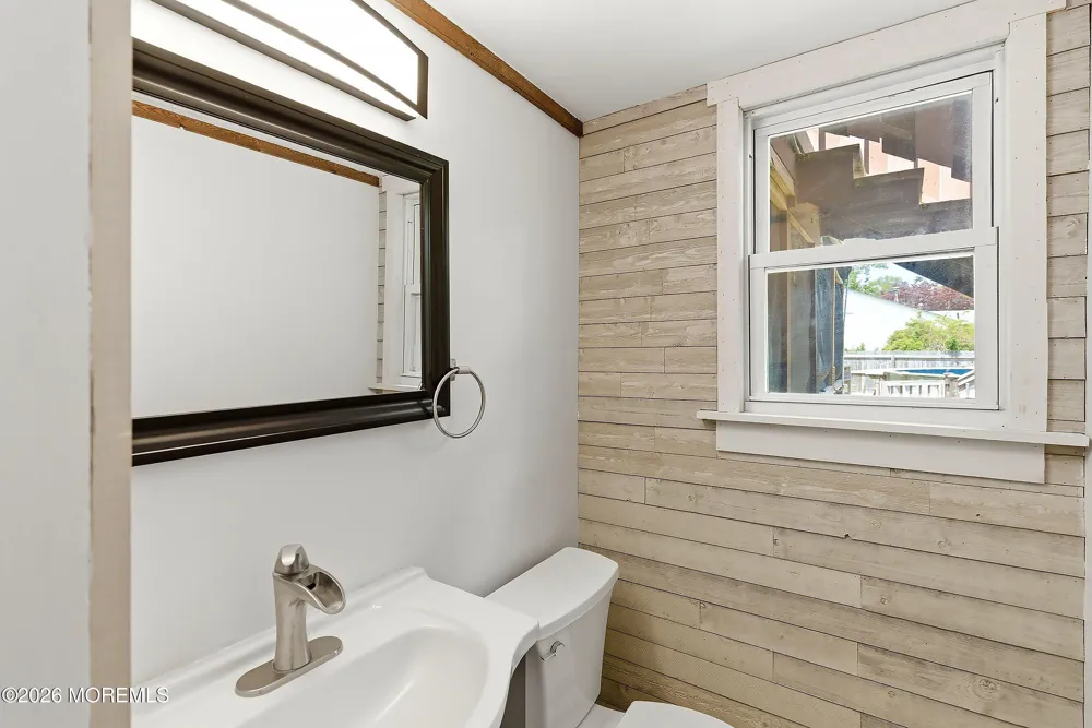 59 Park Avenue Bayville, NJ 08721