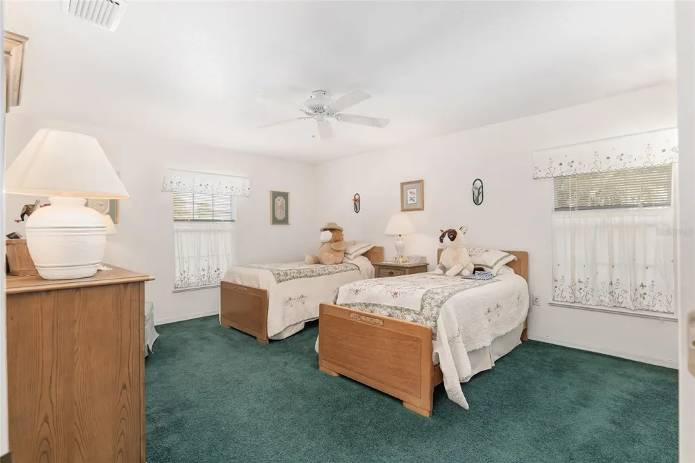999 NE 120 PLACE ocala, FL 34479