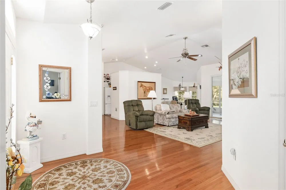 999 NE 120 PLACE ocala, FL 34479