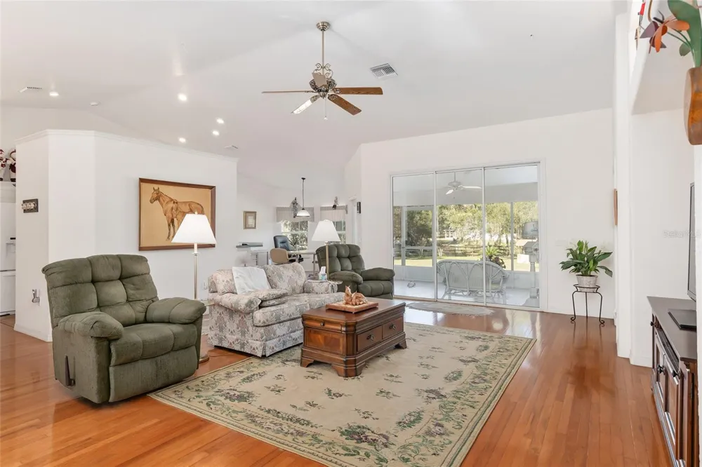 999 NE 120 PLACE ocala, FL 34479