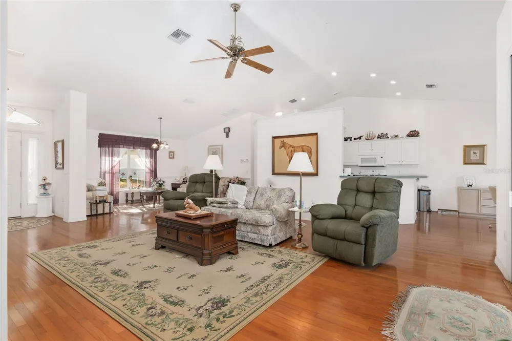 999 NE 120 PLACE ocala, FL 34479