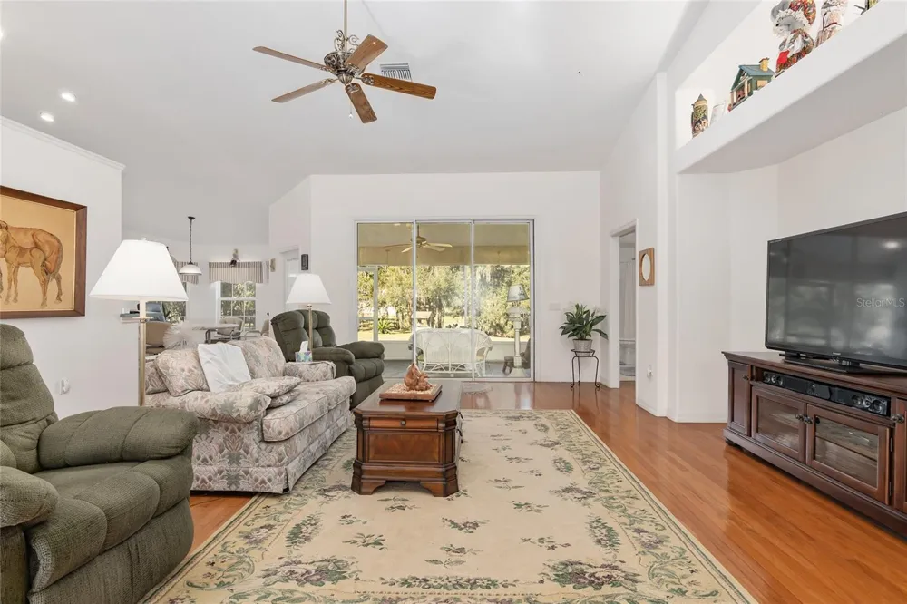 999 NE 120 PLACE ocala, FL 34479