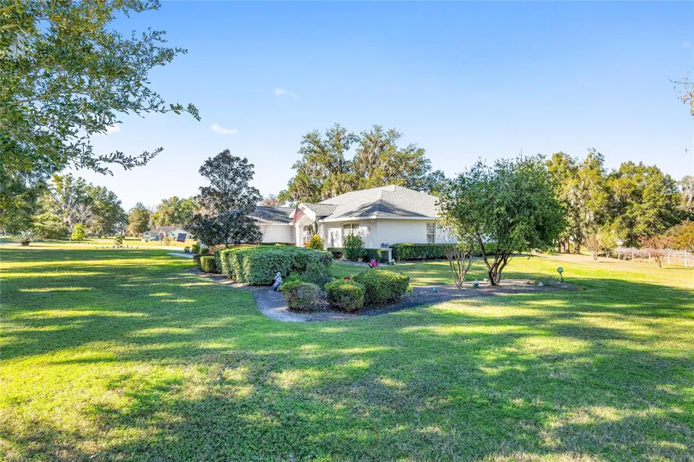 999 NE 120 PLACE ocala, FL 34479