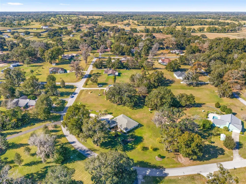999 NE 120 PLACE ocala, FL 34479