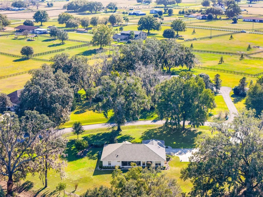 999 NE 120 PLACE ocala, FL 34479