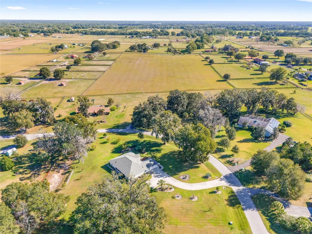 999 NE 120 PLACE ocala, FL 34479