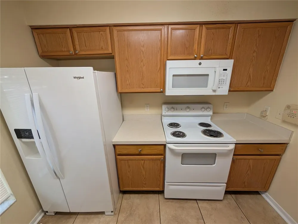 4053 DOLPHIN DRIVE Tampa, FL 33617