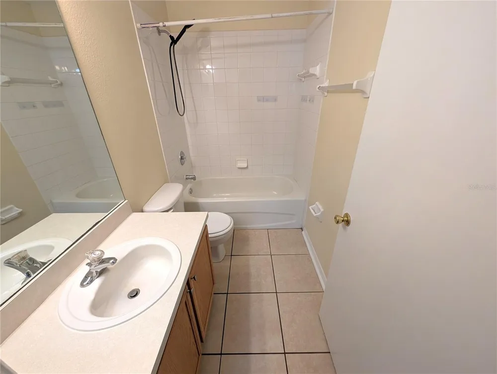 4053 DOLPHIN DRIVE Tampa, FL 33617