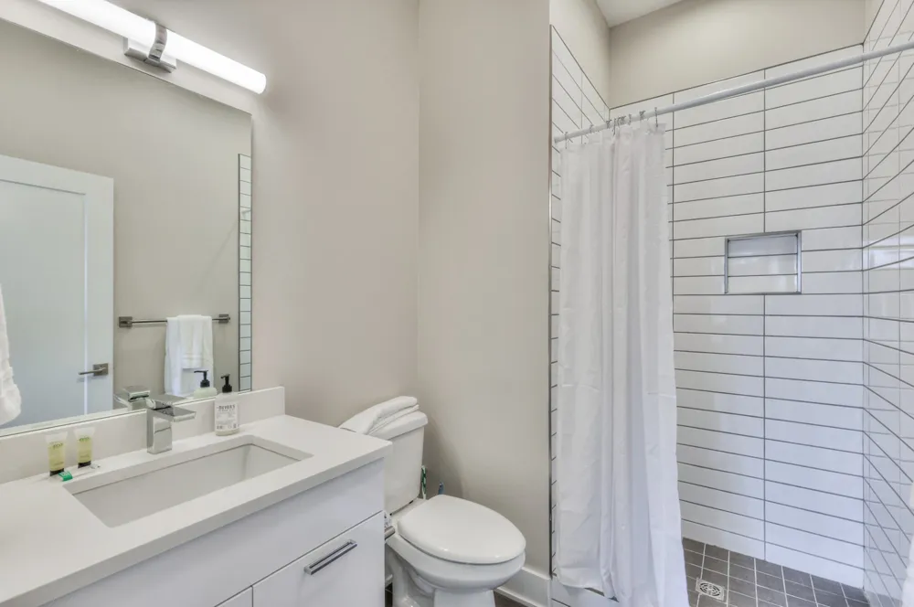 119 Mason Avenue #201 Nashville, TN 37203