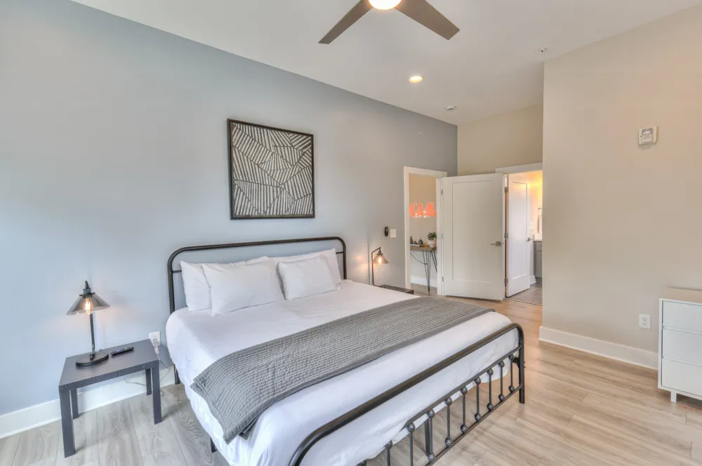 119 Mason Avenue #201 Nashville, TN 37203