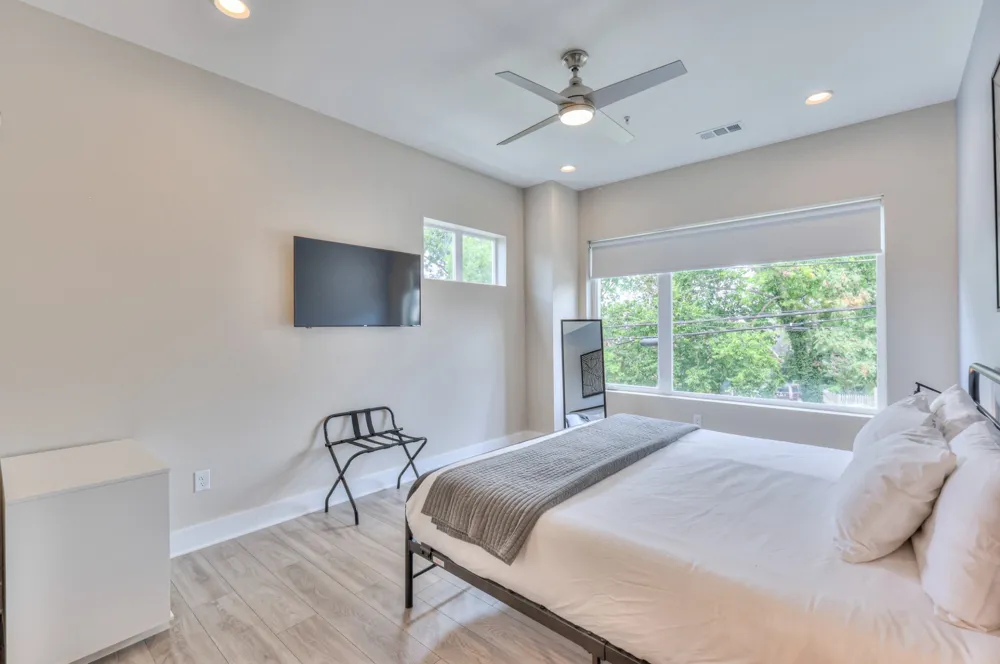119 Mason Avenue #201 Nashville, TN 37203