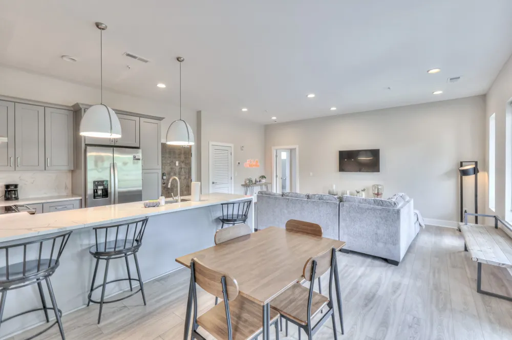 119 Mason Avenue #201 Nashville, TN 37203