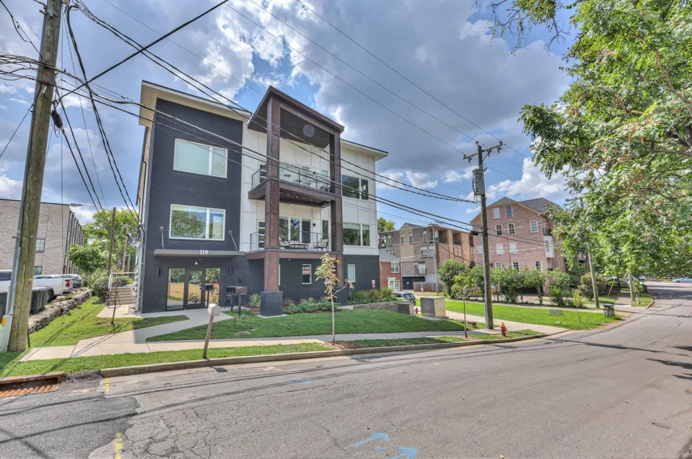 119 Mason Avenue #201 Nashville, TN 37203