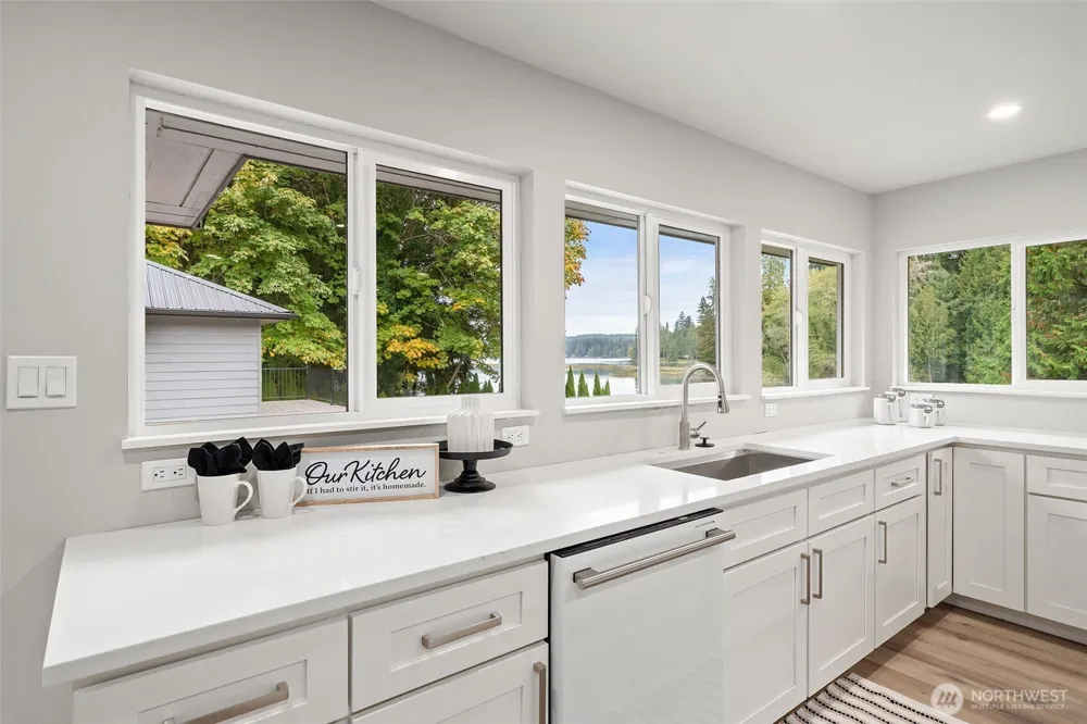 27582 State Highway 104 NE Kingston, WA 98346