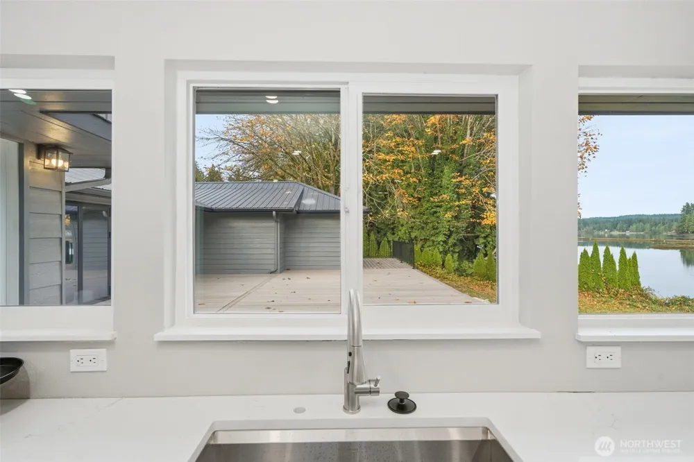 27582 State Highway 104 NE Kingston, WA 98346