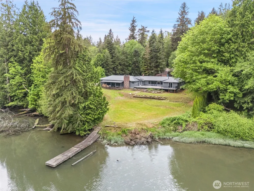 27582 State Highway 104 NE Kingston, WA 98346