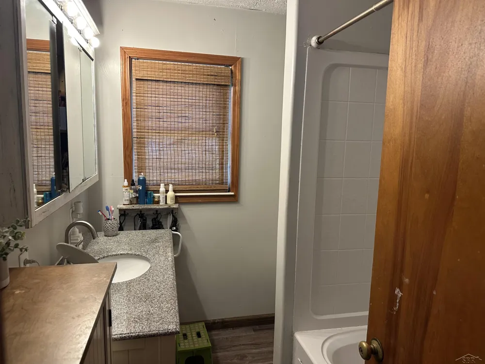 372 E Alice Street Merrill Village, MI 48637
