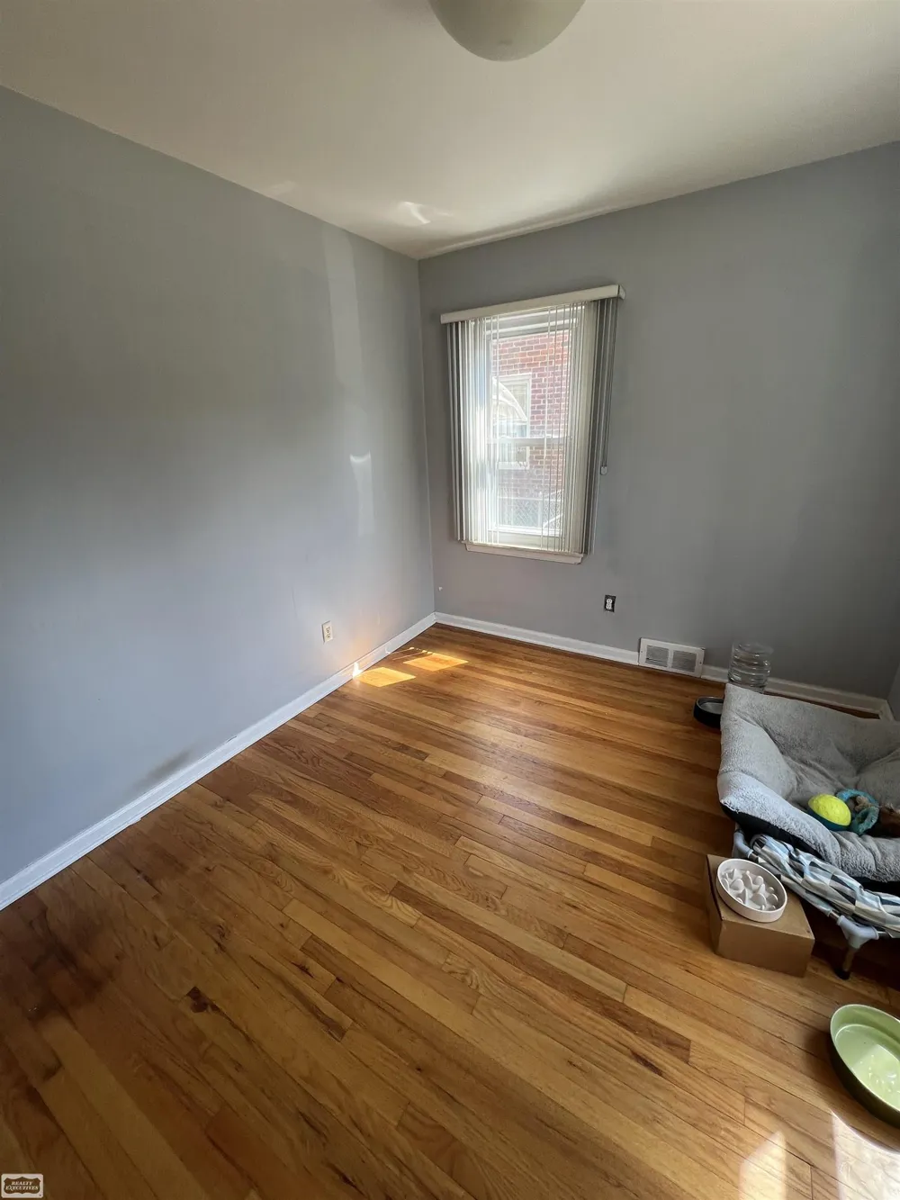 1306 Silvery Lane Dearborn City, MI 48128