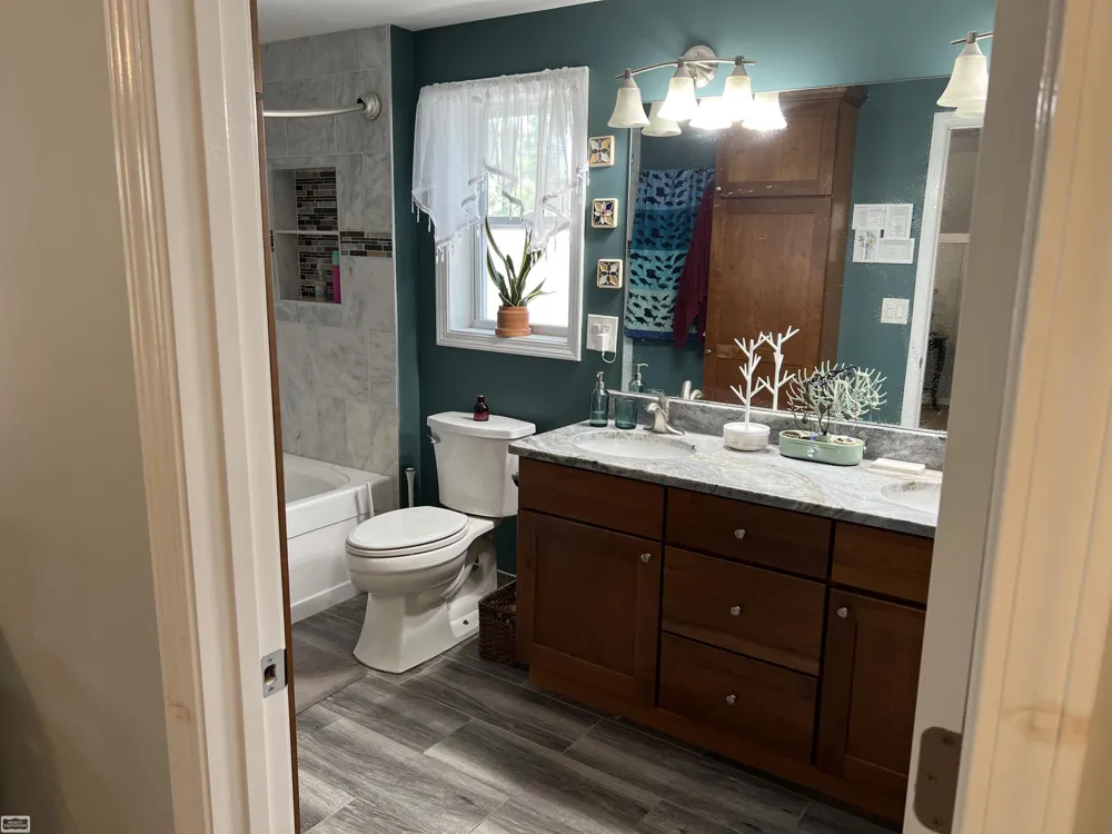 1306 Silvery Lane Dearborn City, MI 48128
