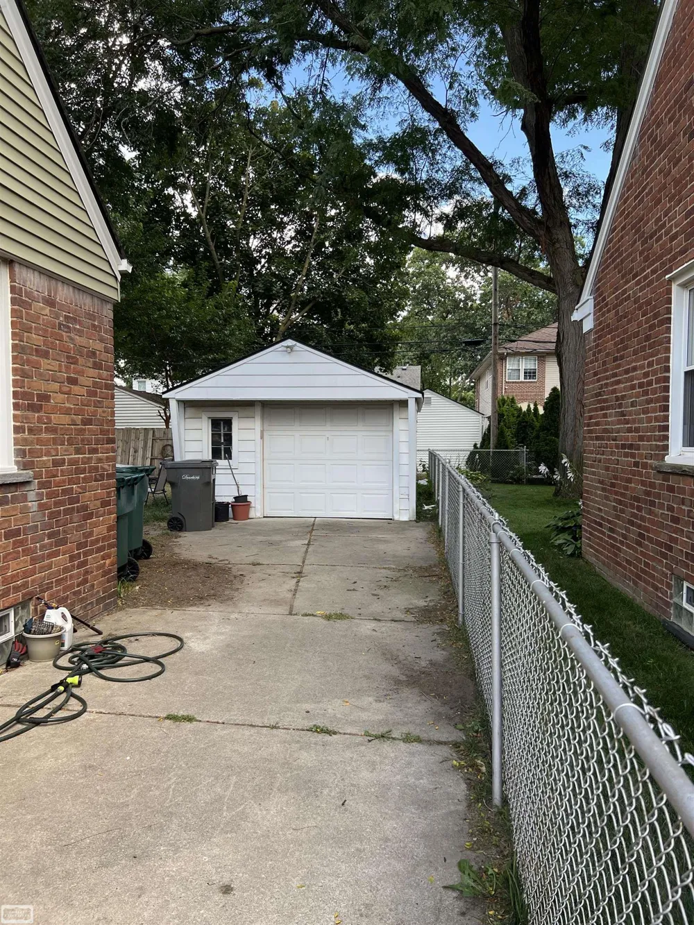 1306 Silvery Lane Dearborn City, MI 48128