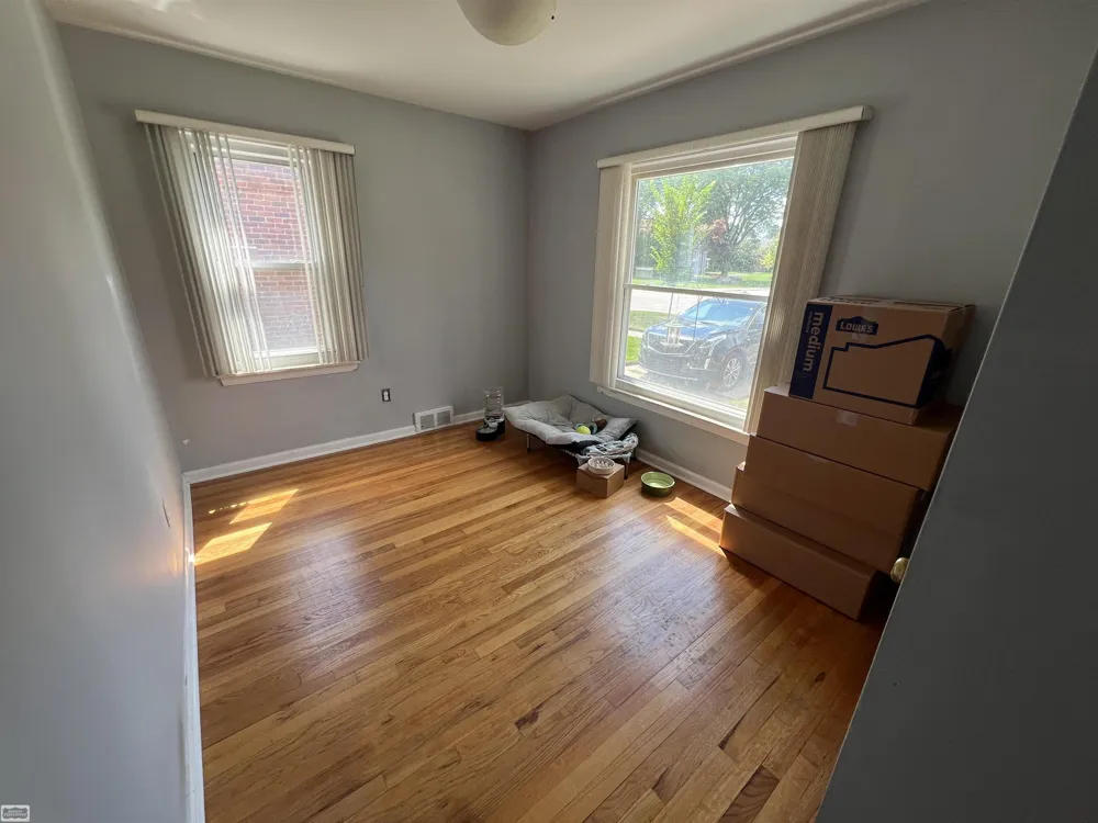 1306 Silvery Lane Dearborn City, MI 48128