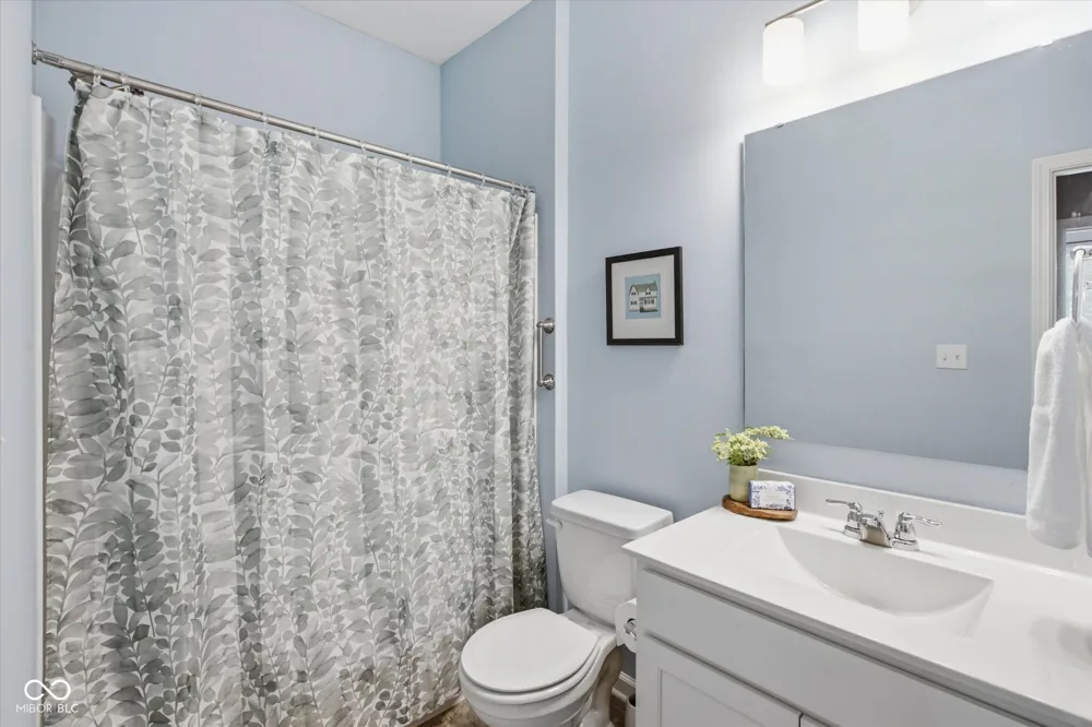 10069 Adler Court Noblesville, IN 46060