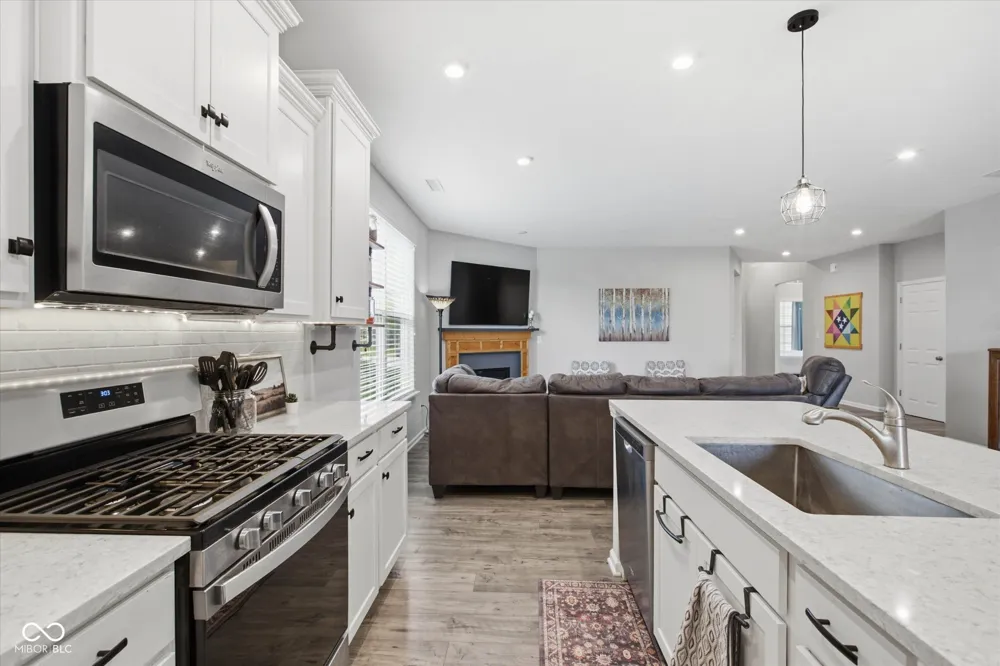 10069 Adler Court Noblesville, IN 46060